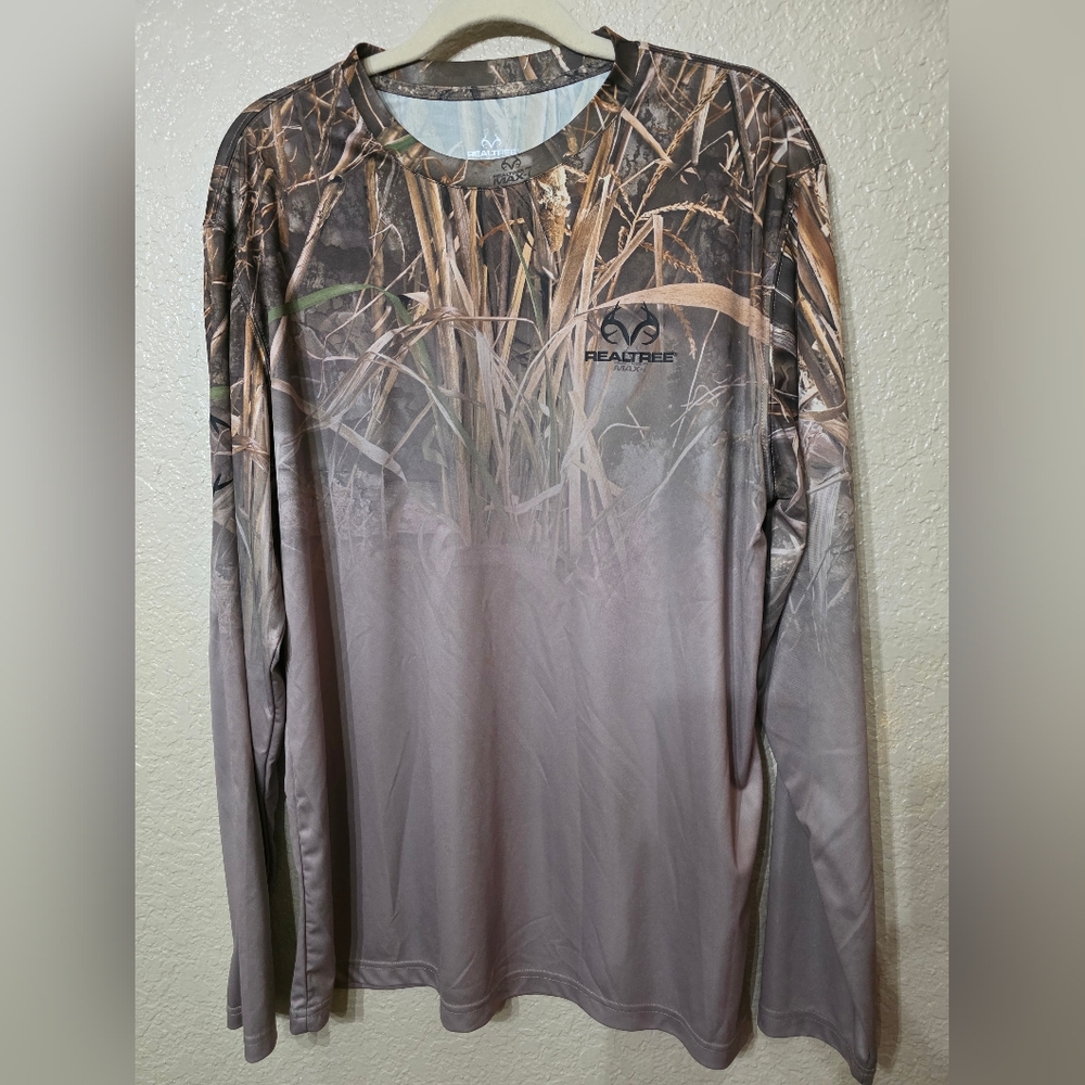 🔸️5 FOR $25 Realtree Men's Brown and Tan Camouflage Long Sleeve Dri Fit Tee